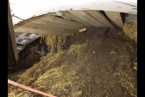 The TBM encountered ‘large swathes’ of sand which poured into the excavated area of Farnworth Tunnel.